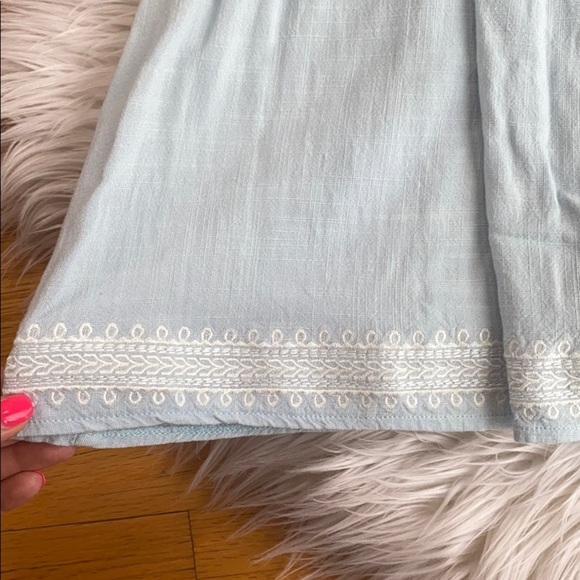 Francesca’s blue side shoulder ruffle top - Picture 2 of 6